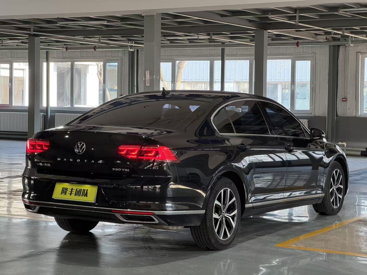 大眾 邁騰  2020款 330TSI DSG 領(lǐng)先型圖片