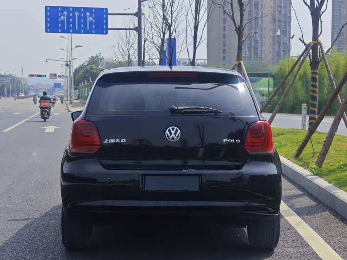 大眾 Polo  2013款 1.4L 自動(dòng)舒適版圖片