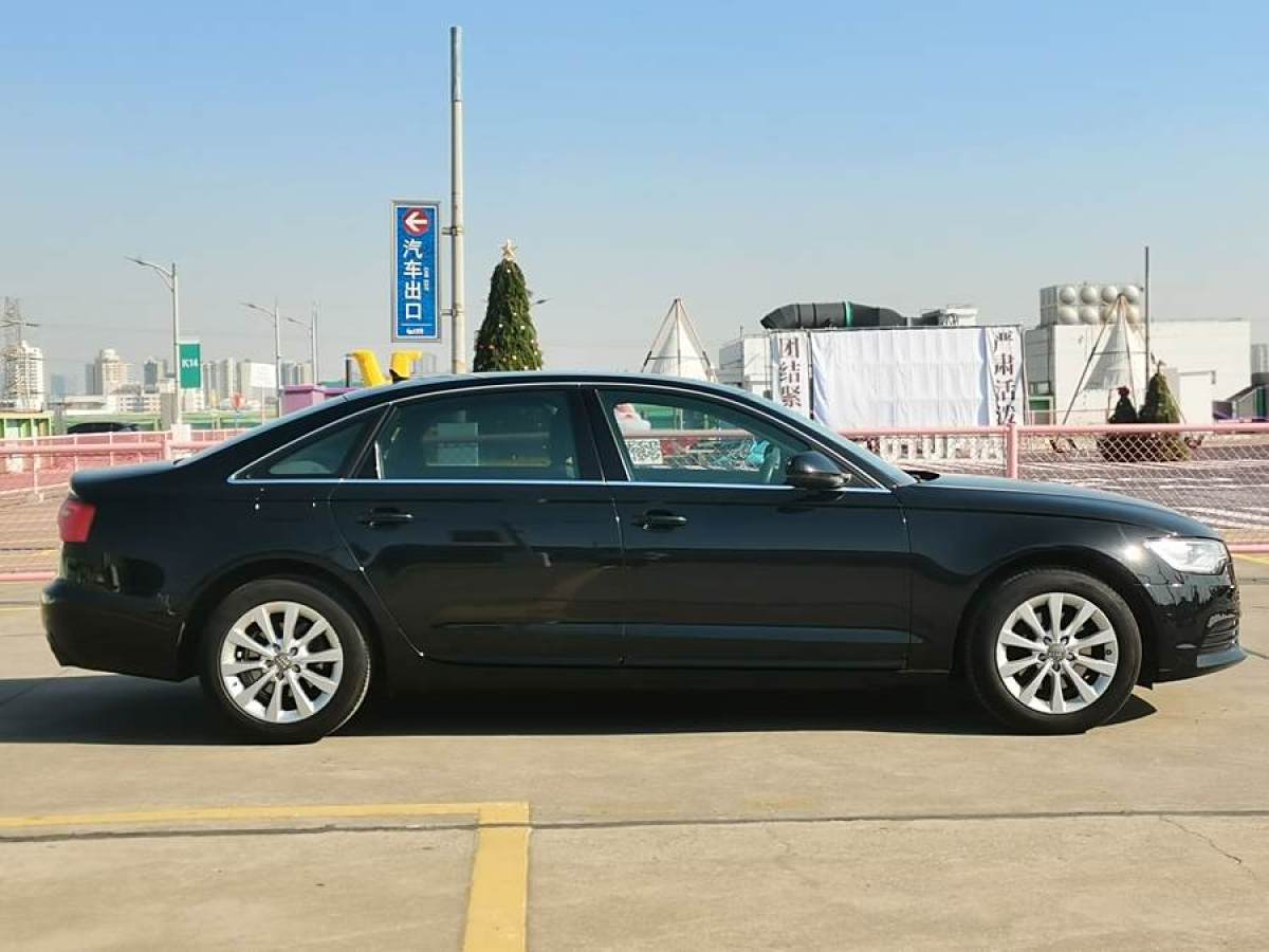 奧迪 奧迪A6L  2012款 TFSI 標(biāo)準(zhǔn)型圖片