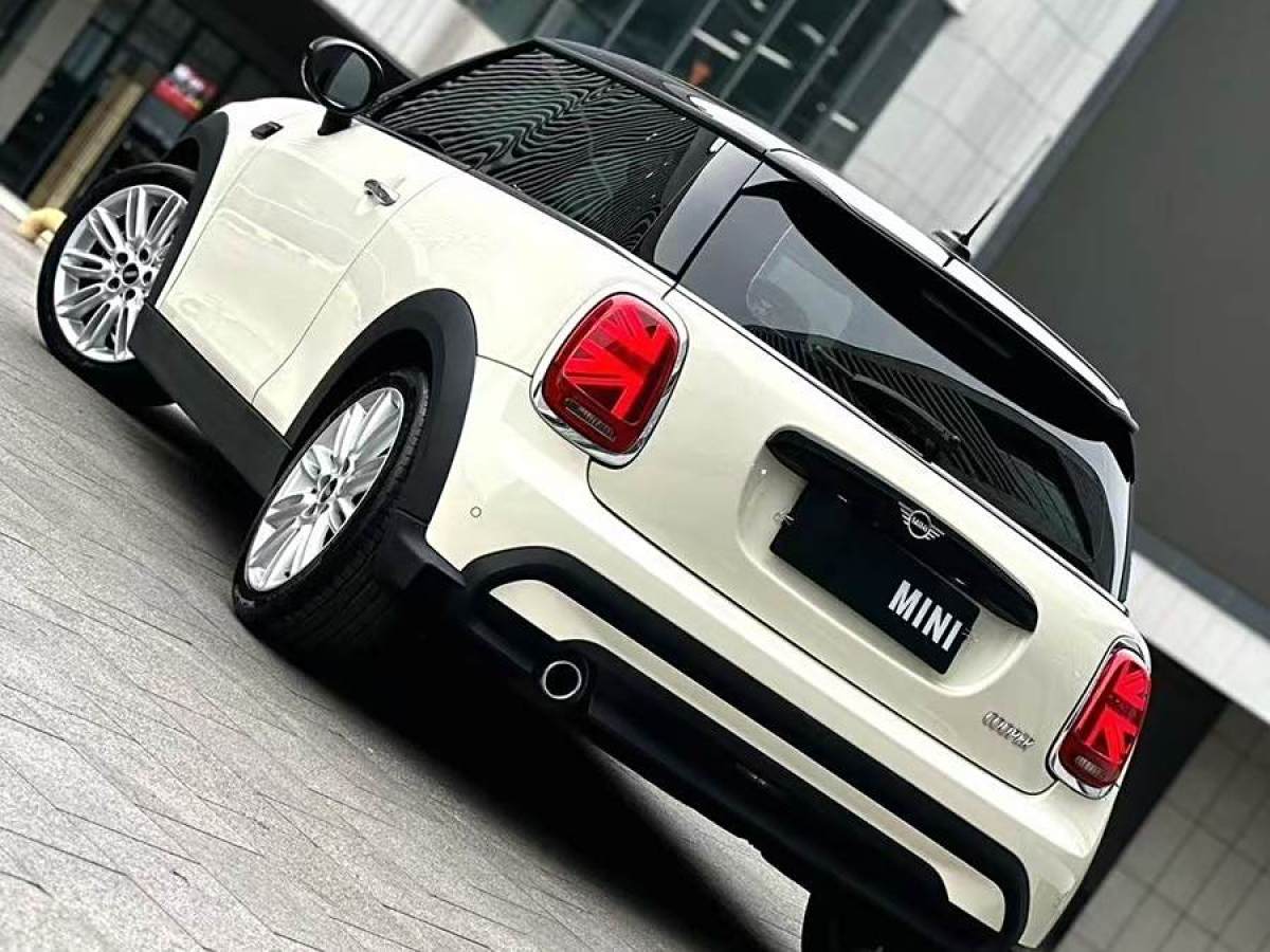 MINI MINI  2022款 改款 1.5T COOPER 經(jīng)典派圖片