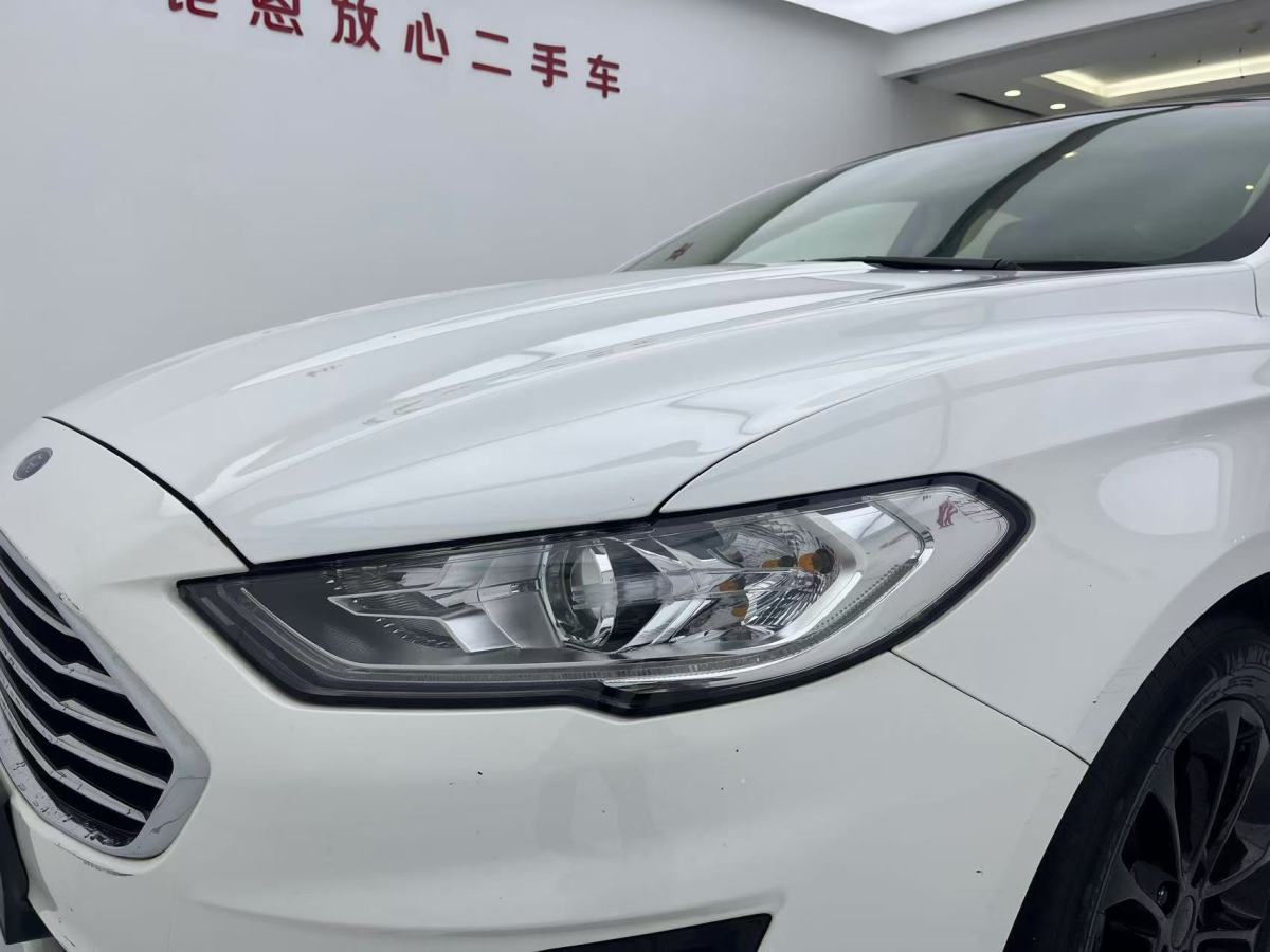 福特 蒙迪歐  2020款 EcoBoost 180 時(shí)尚型圖片