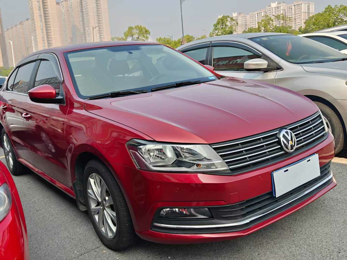 2015年1月大眾 朗逸  2015款 1.2TSI DSG藍(lán)驅(qū)技術(shù)版