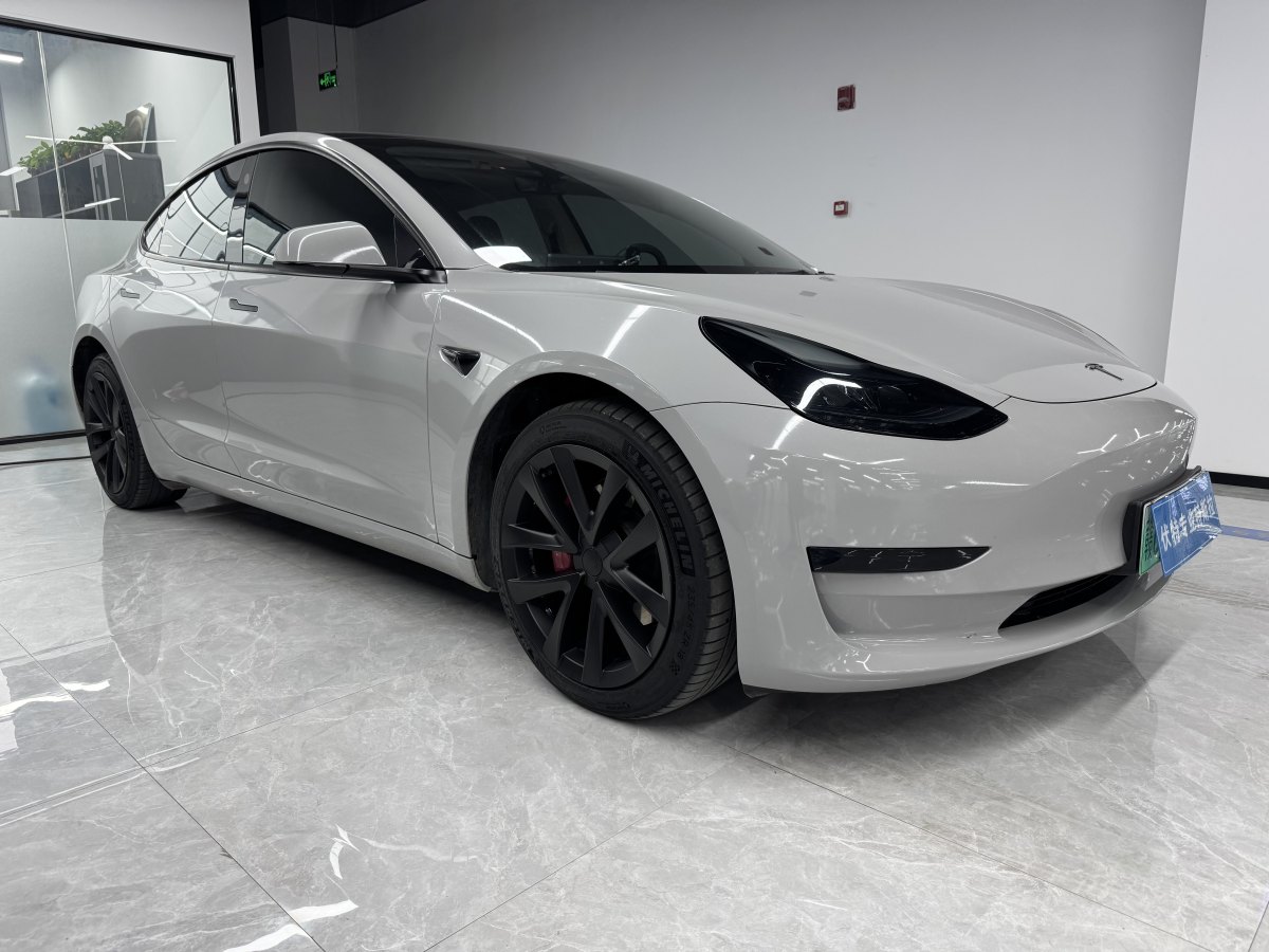 特斯拉 Model Y  2022款 改款 后輪驅(qū)動(dòng)版圖片