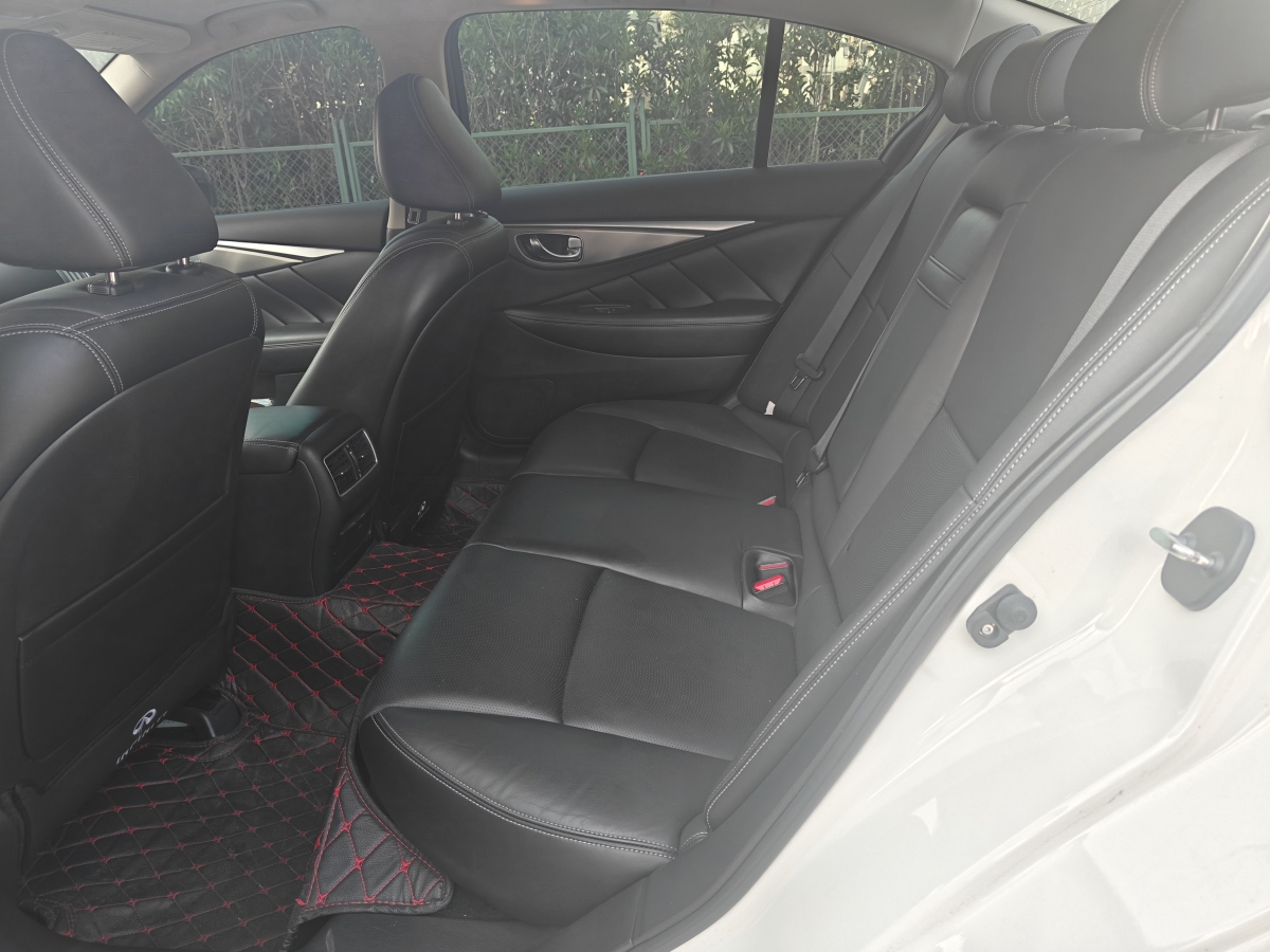 英菲尼迪 Q50L  2016款 2.0T 悅享版圖片