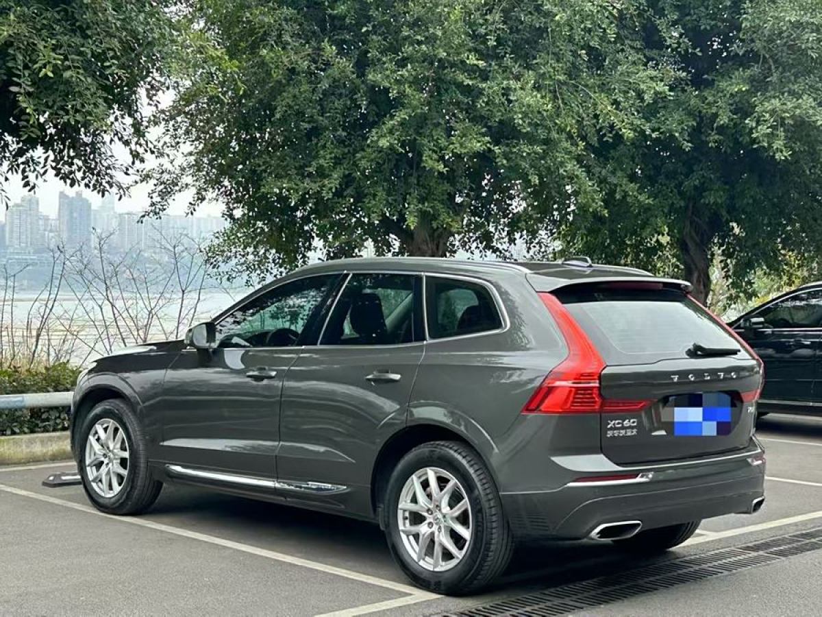 沃爾沃 XC60  2020款 T5 四驅(qū)智逸豪華版圖片