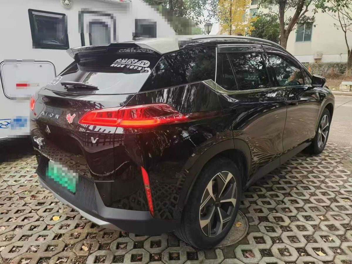 奔馳 V級(jí)  2021款 V 260 L 長(zhǎng)軸距尊貴版圖片