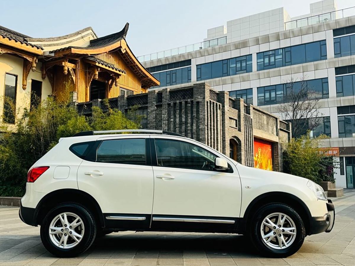 日產(chǎn) 逍客  2012款 2.0XL 火 CVT 2WD圖片