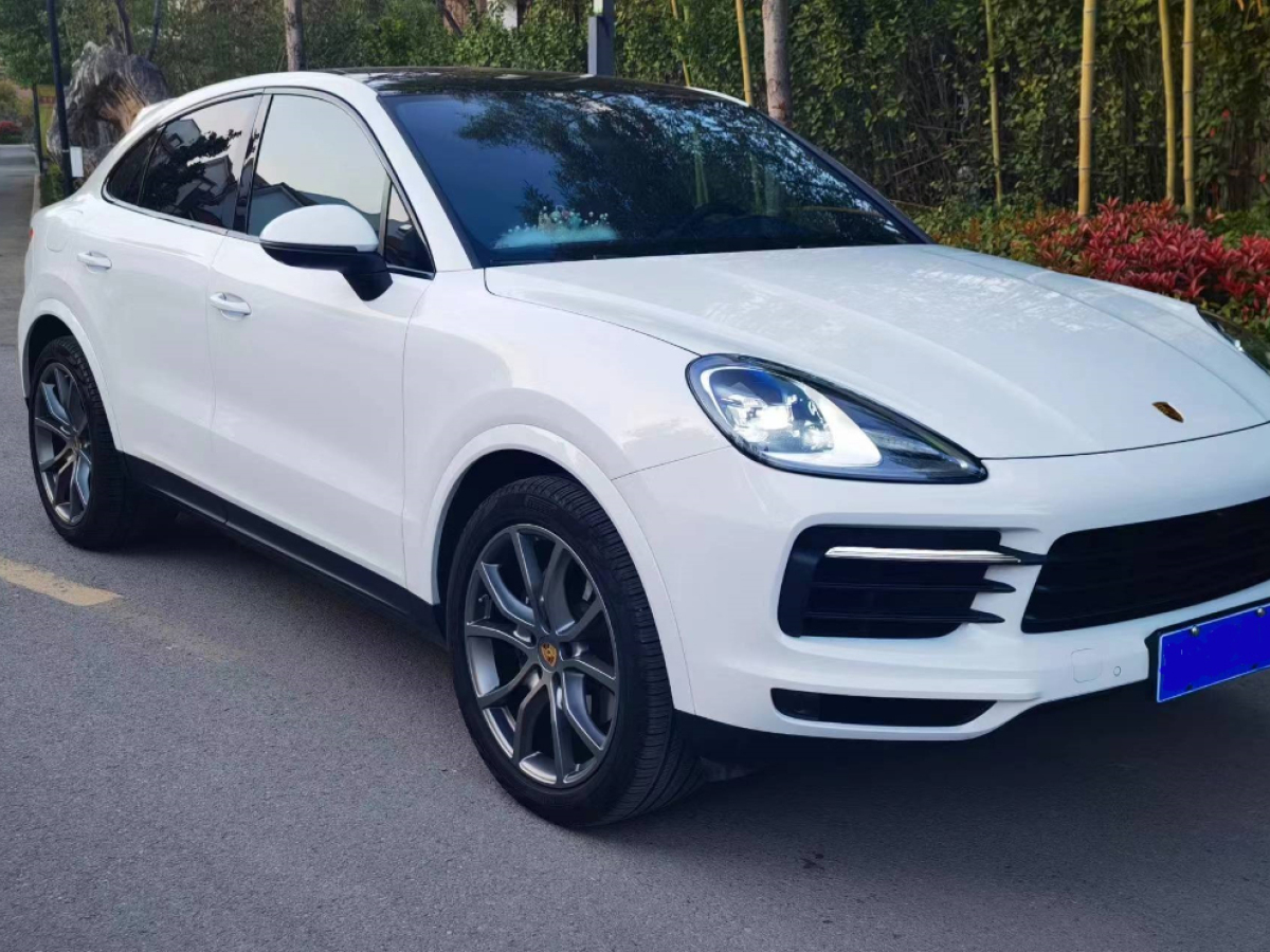 保時(shí)捷 Cayenne  2022款 Cayenne Coupé 3.0T 鉑金版圖片