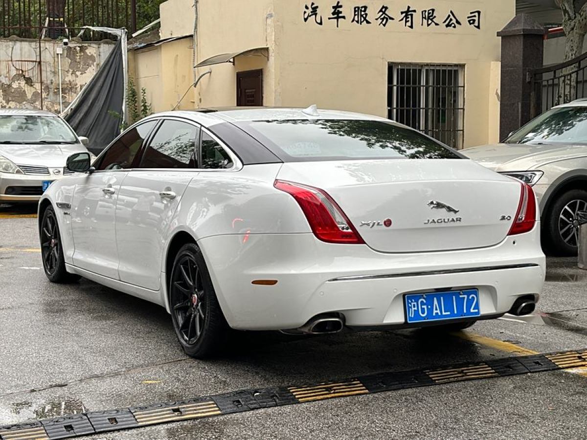 捷豹 XJ  2015款 XJL 2.0T 兩驅(qū)尊享商務版圖片