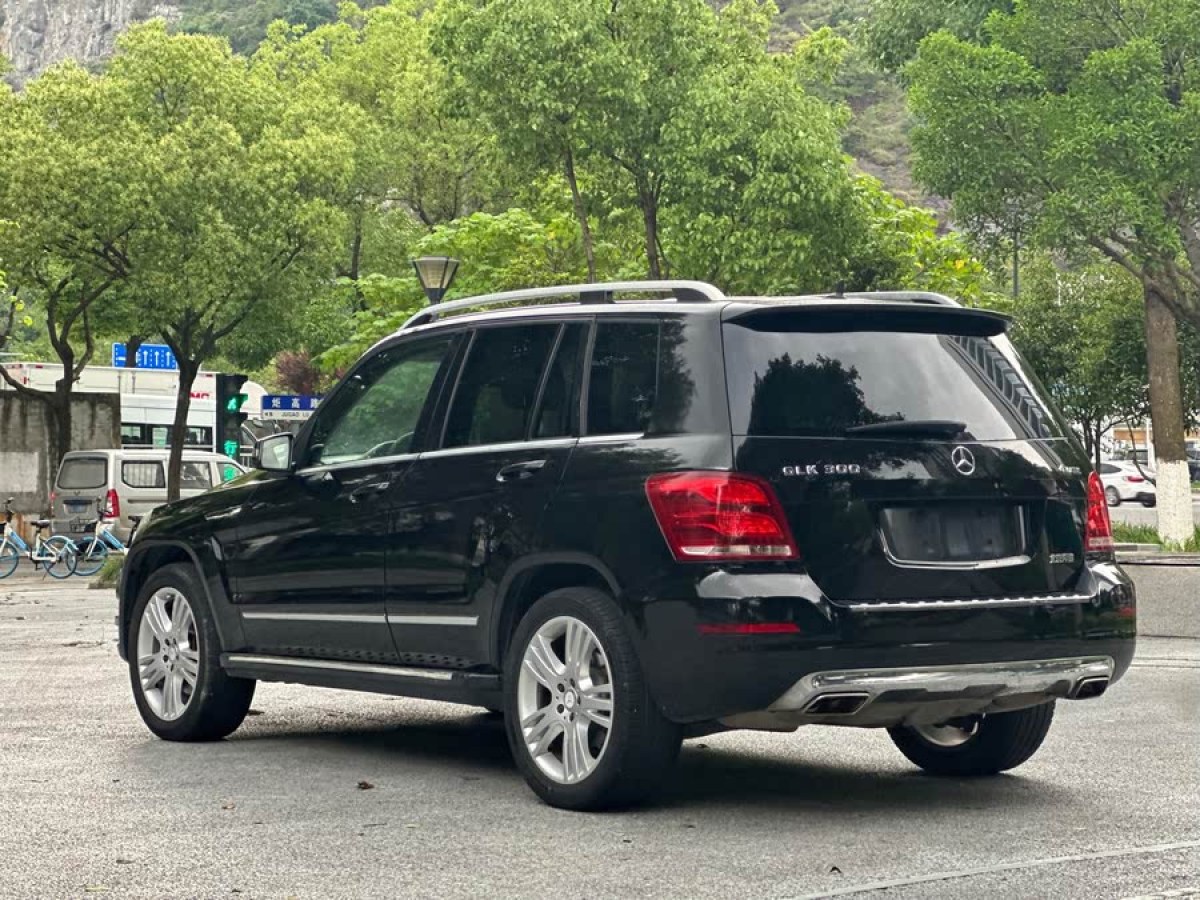 奔馳 奔馳GLK級  2013款 改款 GLK 300 4MATIC 豪華型圖片