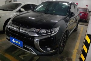 歐藍德 三菱 2.4L 四驅(qū)致享版 7座 國VI