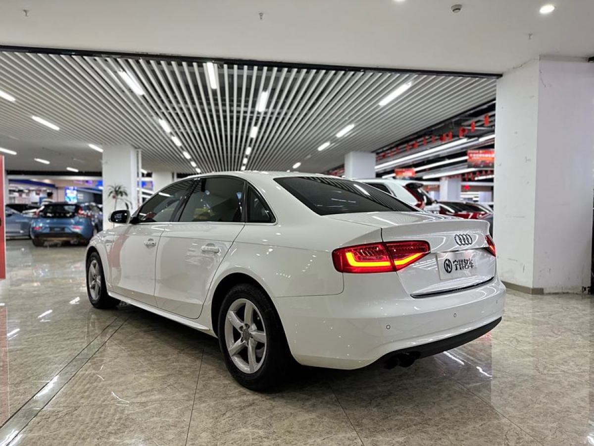 奧迪 奧迪A4L  2013款 35 TFSI 自動(dòng)舒適型圖片