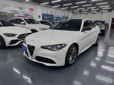 2018年5月 阿尔法·罗密欧 Giulia 2.0T 280HP 豪华版图片