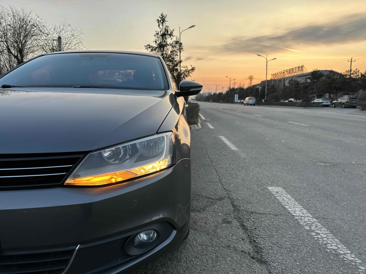 大眾 速騰  2012款 1.4TSI 手動豪華型圖片