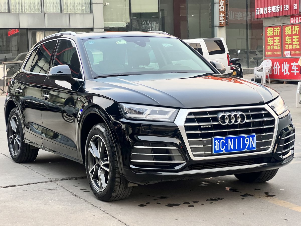 2018年8月奧迪 奧迪Q5L  2018款 40 TFSI 榮享時尚型