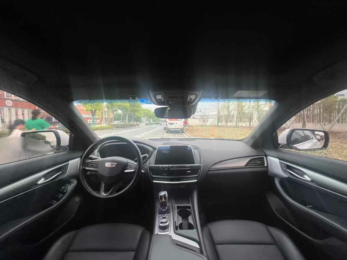 凱迪拉克 XT5  2021款 2.0T 兩驅(qū)豪華型圖片