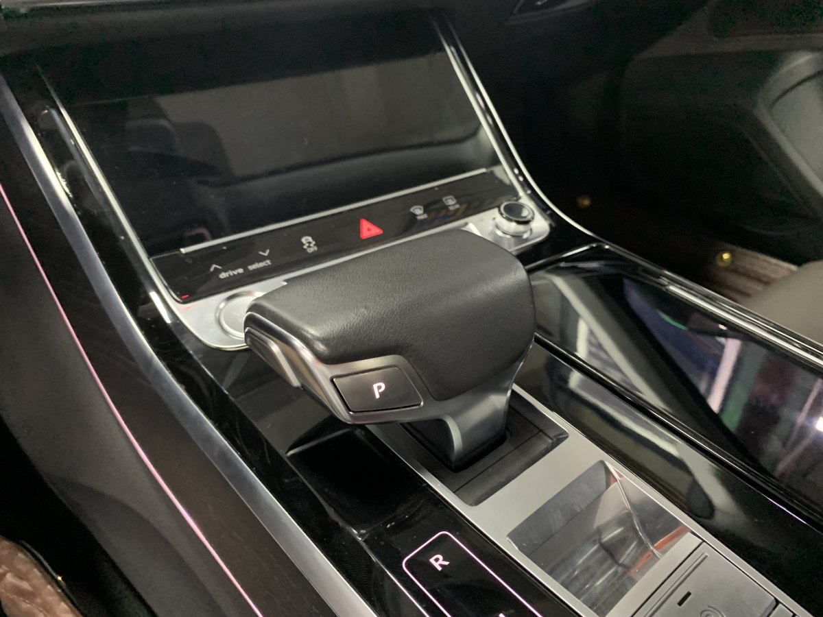 奧迪 奧迪A8  2019款 A8L 50 TFSI quattro 舒適型圖片