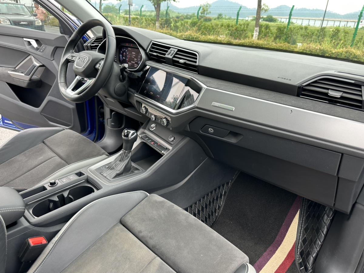 奧迪 奧迪Q3  2020款 35 TFSI 進取致雅型圖片