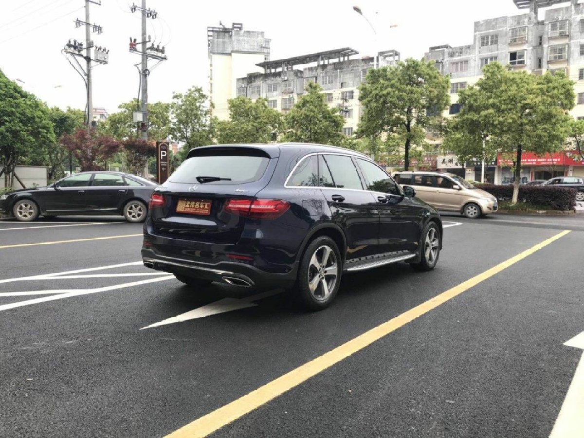 奔馳 奔馳GLC  2017款 GLC 300 4MATIC 動(dòng)感型圖片