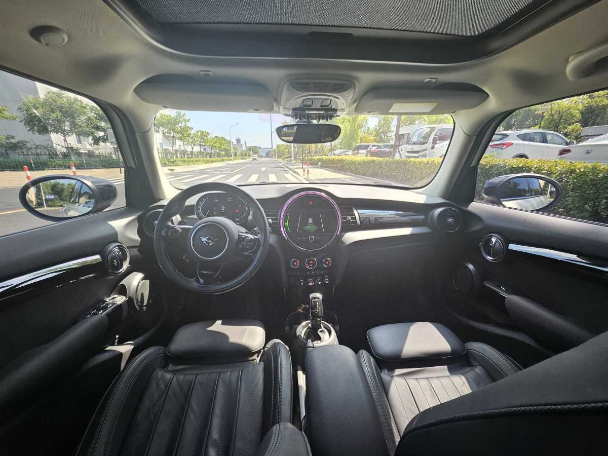 MINI MINI  2021款 2.0T COOPER S 藝術(shù)家 五門版圖片