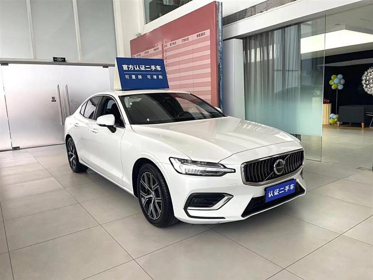 沃爾沃 S60L  2022款 B4 智逸豪華版圖片