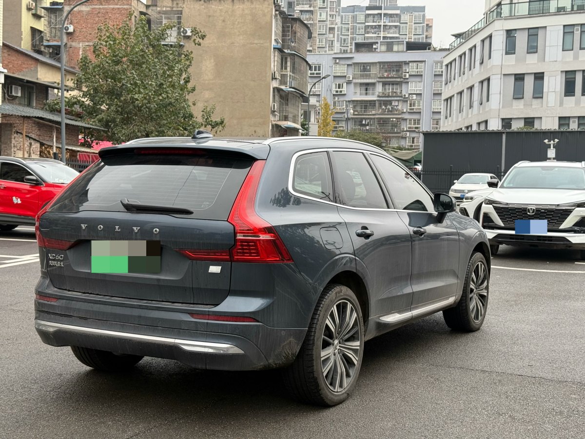 沃爾沃 XC60新能源  2023款 T8 插電混動(dòng) 長(zhǎng)續(xù)航四驅(qū)智遠(yuǎn)豪華樂(lè)享版圖片