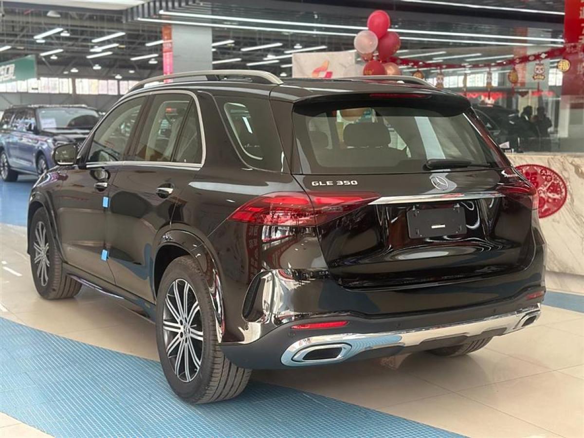 奔馳 奔馳GLE  2024款 改款 GLE 350 4MATIC 時(shí)尚型圖片