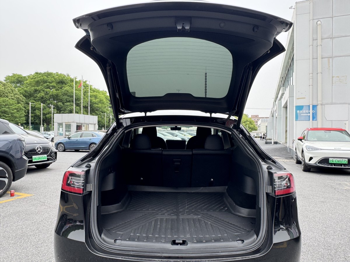 特斯拉 Model Y  2022款 改款 后輪驅(qū)動版圖片
