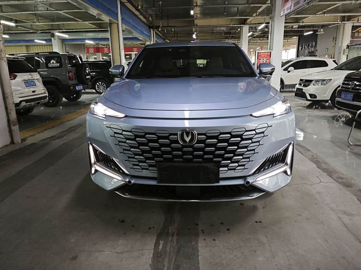 長(zhǎng)安 長(zhǎng)安UNI-K  2021款 2.0T 尊貴型圖片