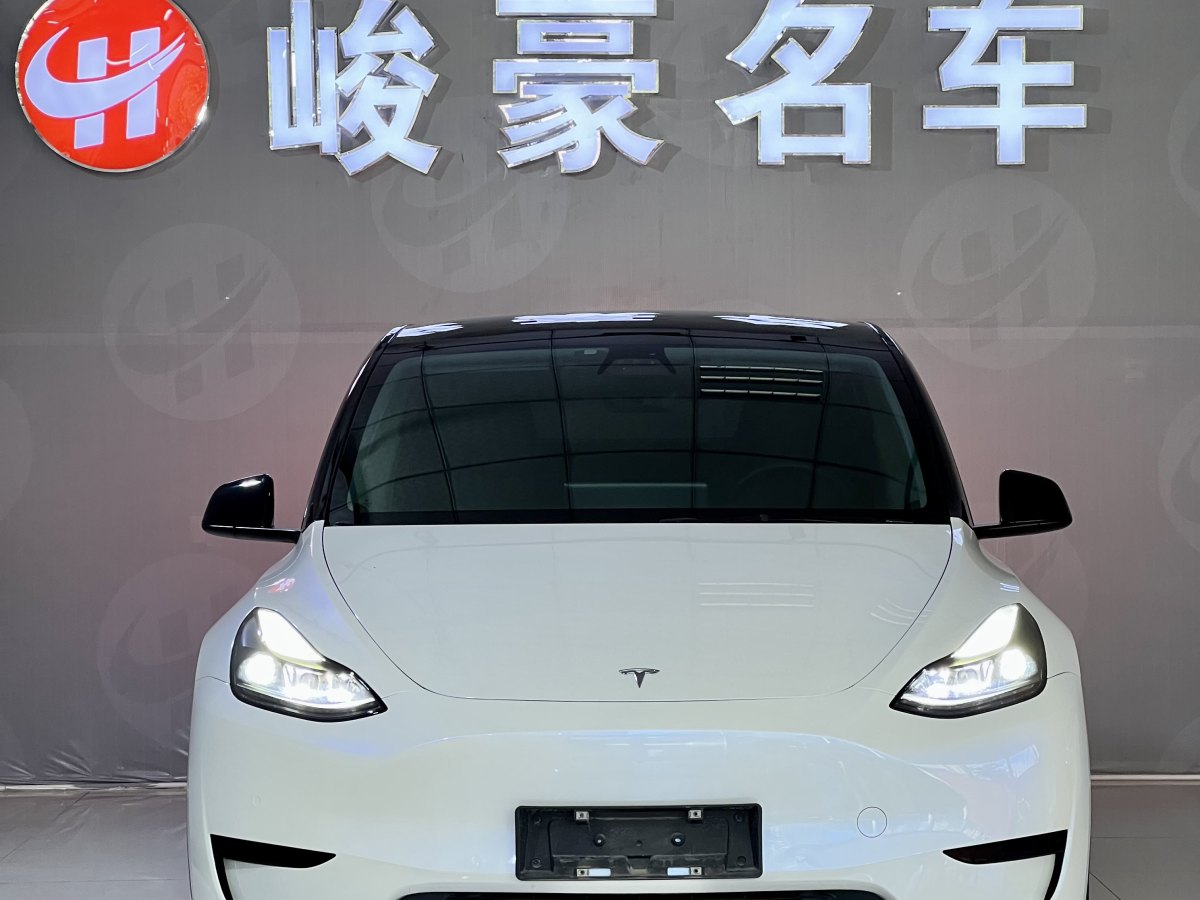 2022年10月特斯拉 Model Y  2021款 改款 標(biāo)準(zhǔn)續(xù)航后驅(qū)升級版