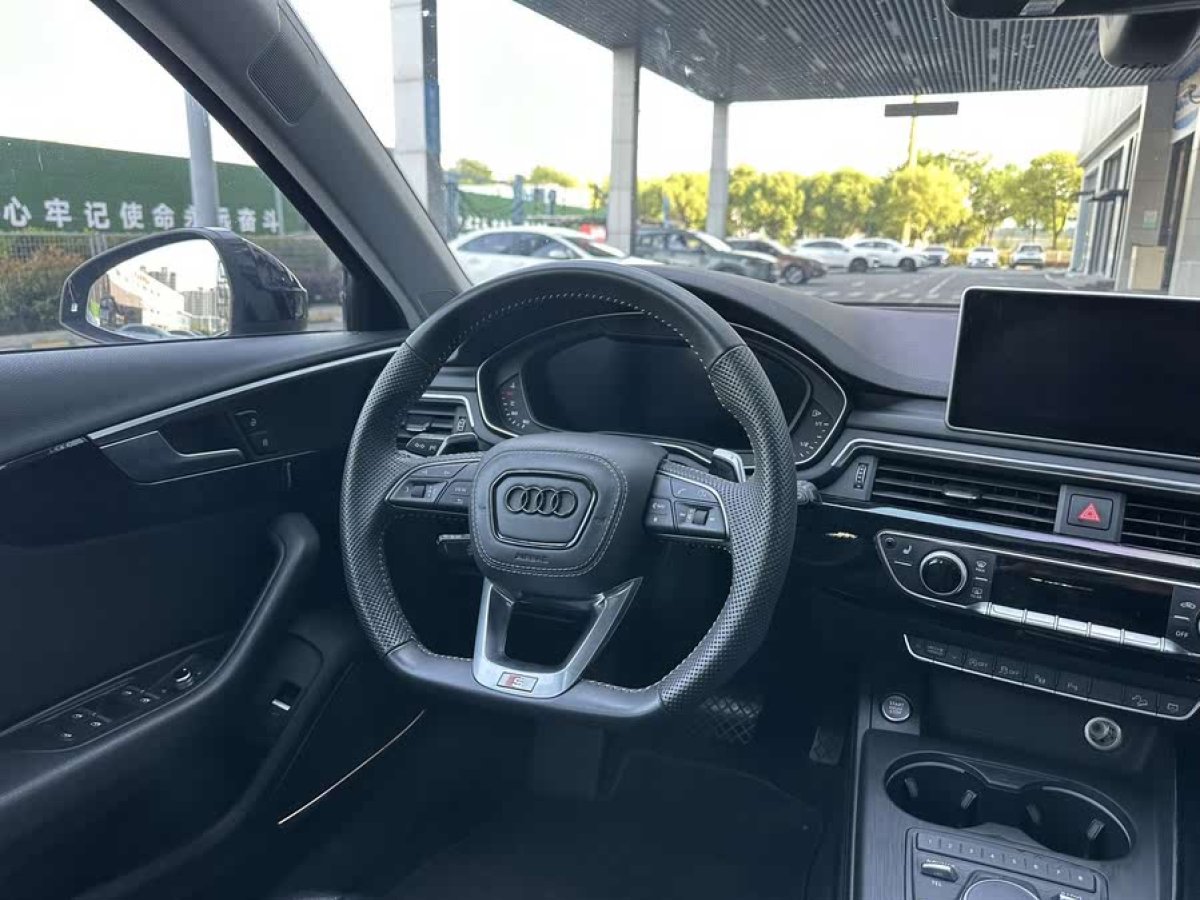 奧迪 奧迪A4  2017款 45 TFSI allroad quattro 時(shí)尚型圖片