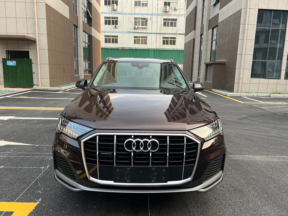 奧迪 奧迪Q7  2024款 55 TFSI quattro S line尊貴型圖片