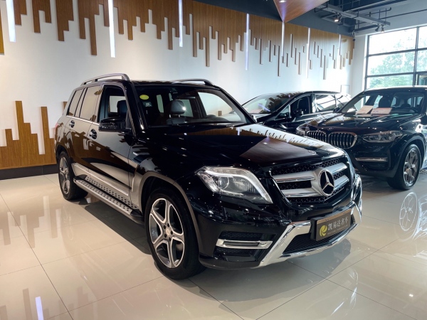 奔驰 奔驰GLK级  2015款 GLK 300 4MATIC 时尚型 极致版