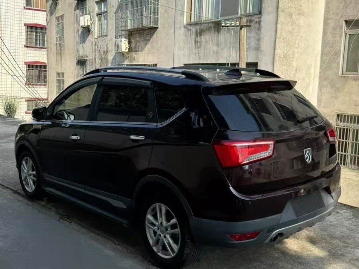 寶駿 560  2015款 1.8L 手動(dòng)精英型圖片