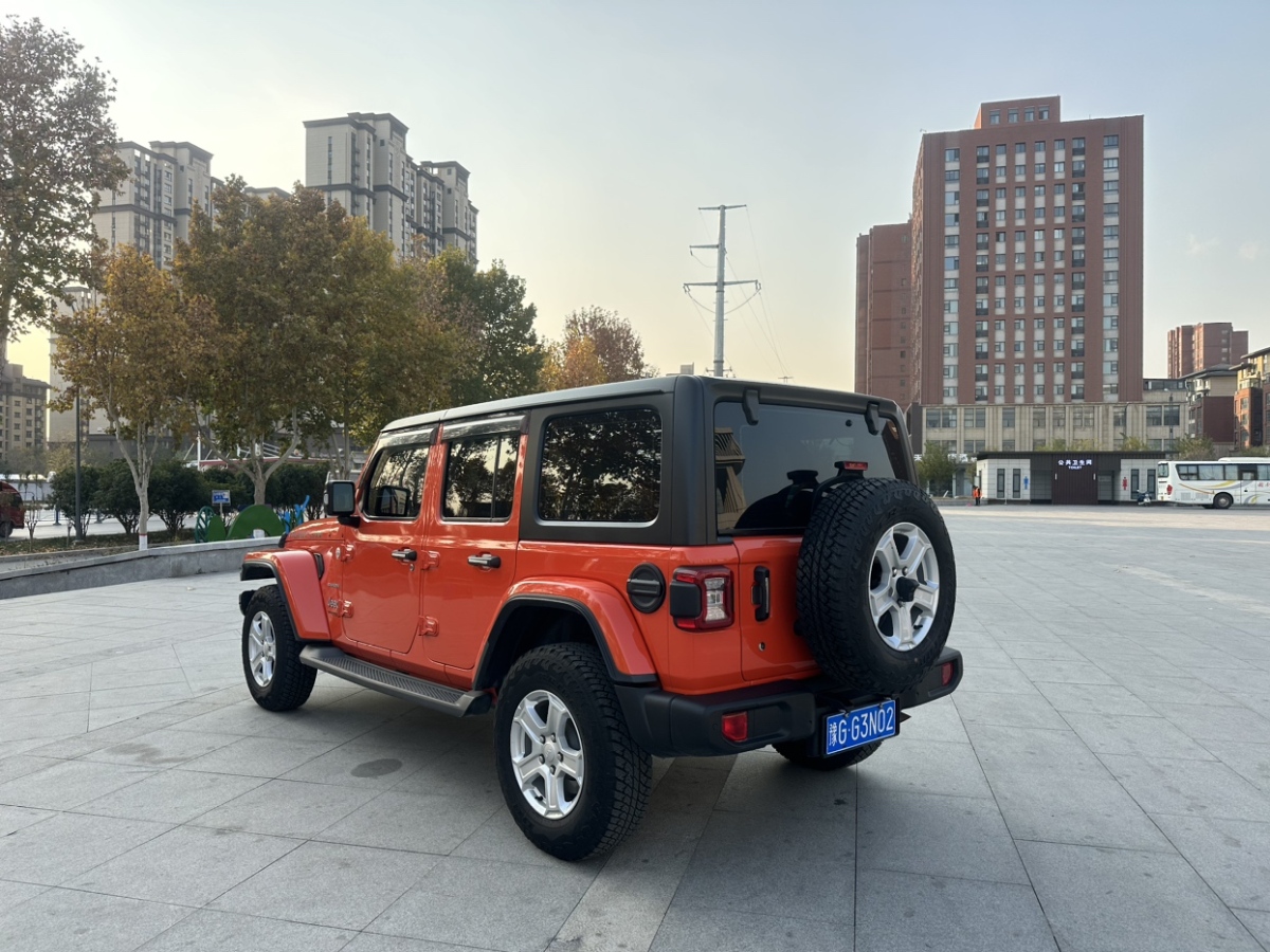 Jeep 牧馬人  2019款 2.0T Sahara 四門版 國VI圖片