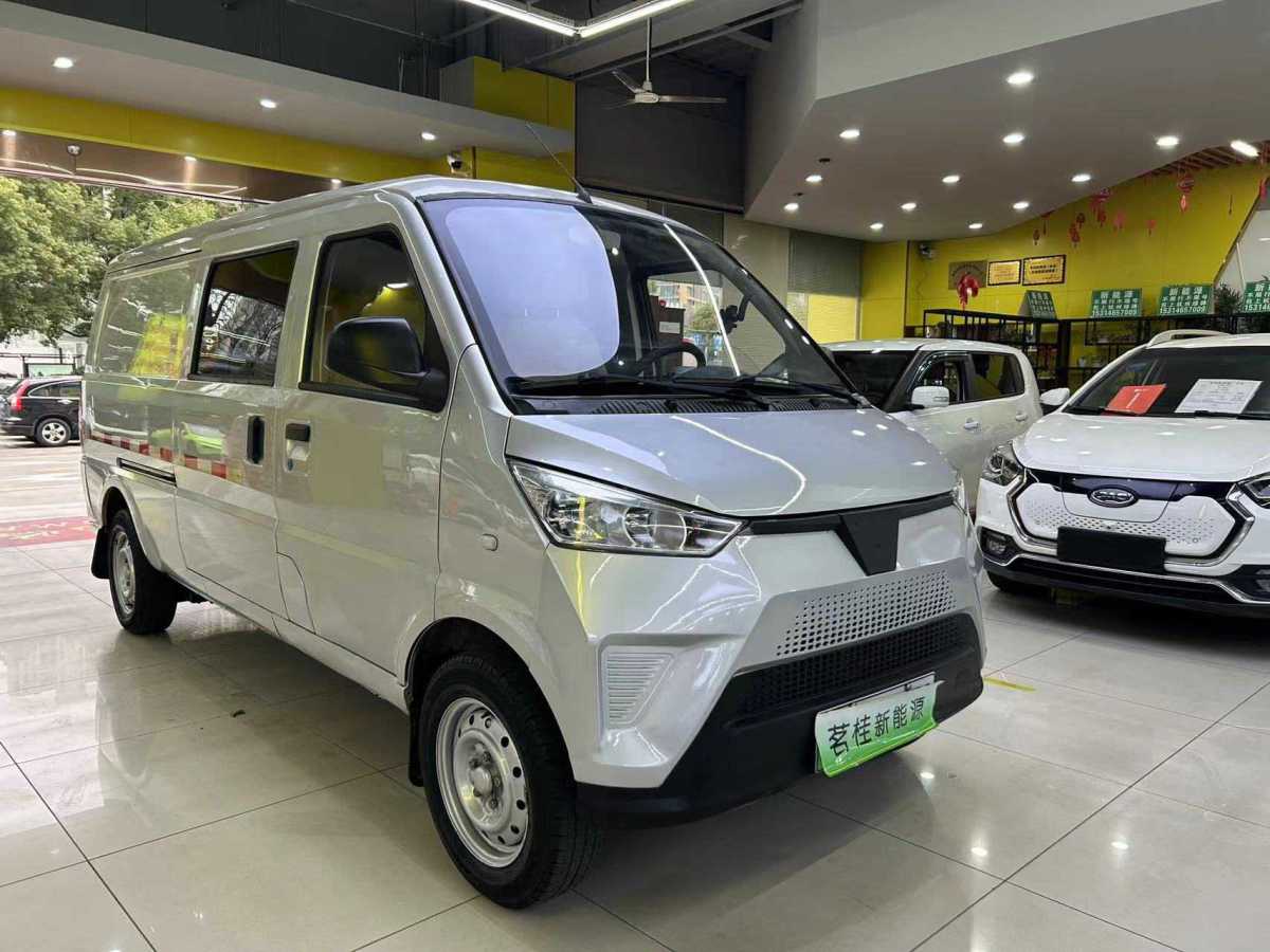 五菱 五菱EV50  2021款 廂式物流車慧視通寧德41.86kWh匯川2代電控圖片