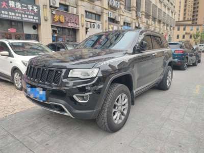 2015年11月 Jeep 大切諾基(進(jìn)口) 3.0L 舒享導(dǎo)航版圖片