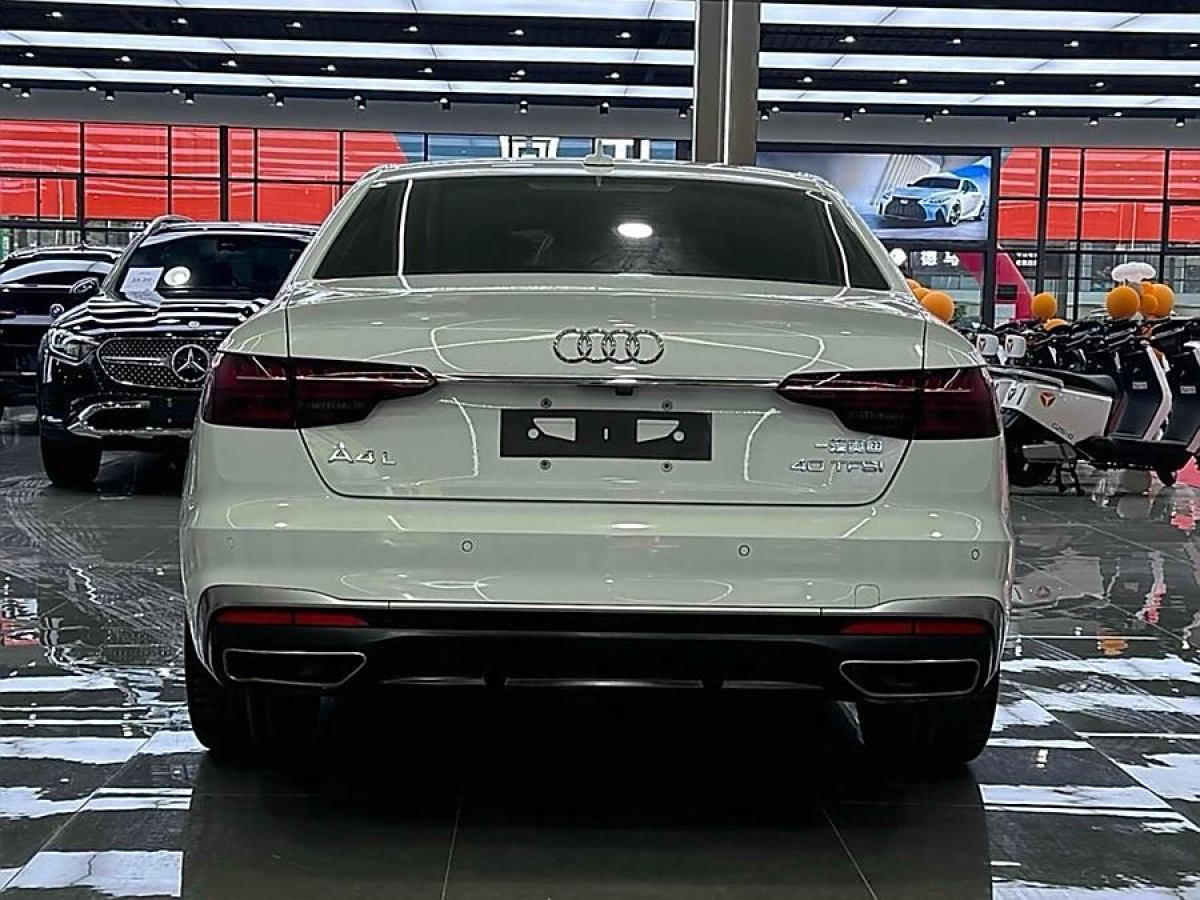 奧迪 奧迪A4L  2022款 40 TFSI 時尚動感型圖片