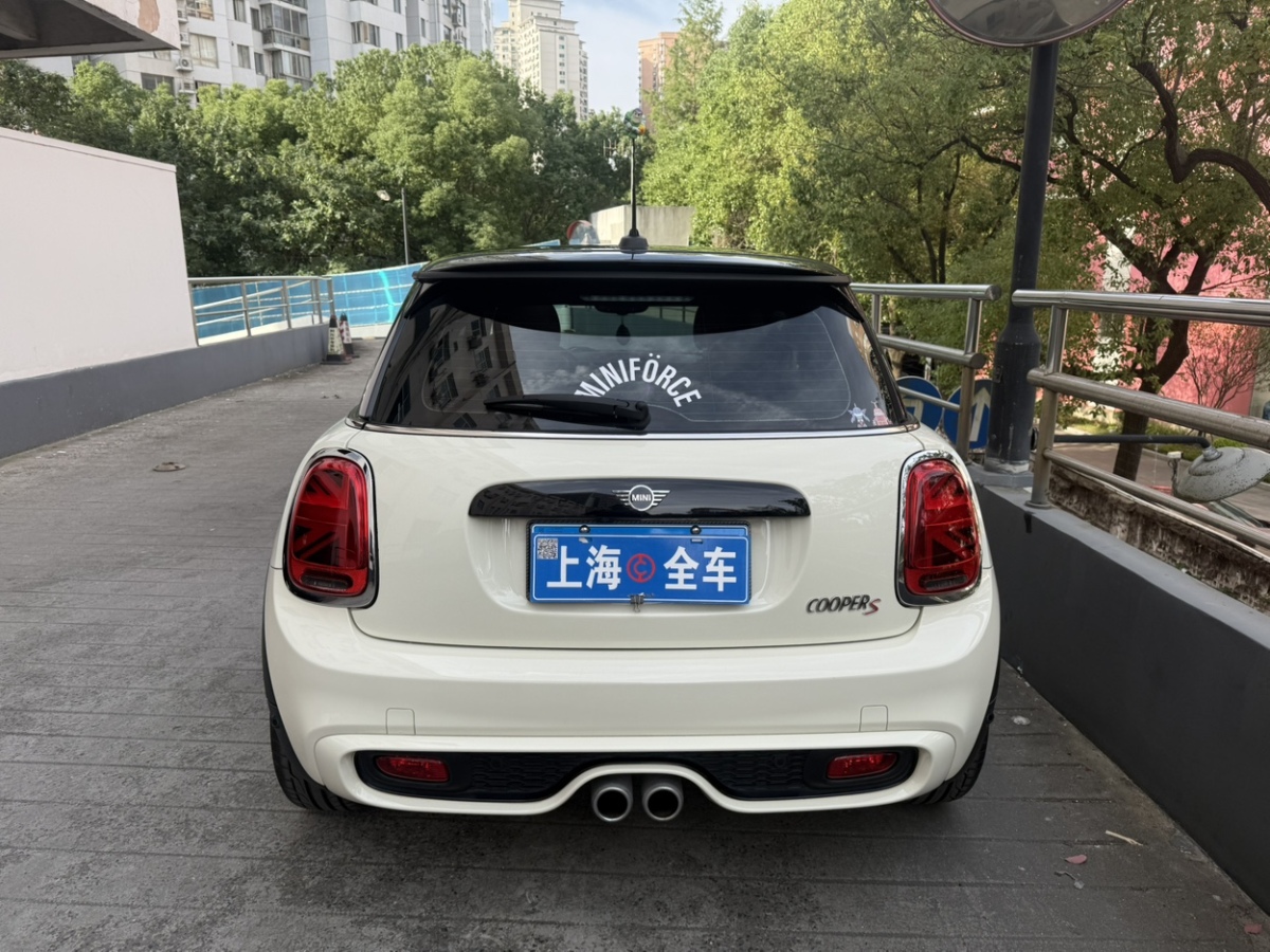 MINI MINI  2021款 2.0T COOPER S 藝術(shù)家圖片