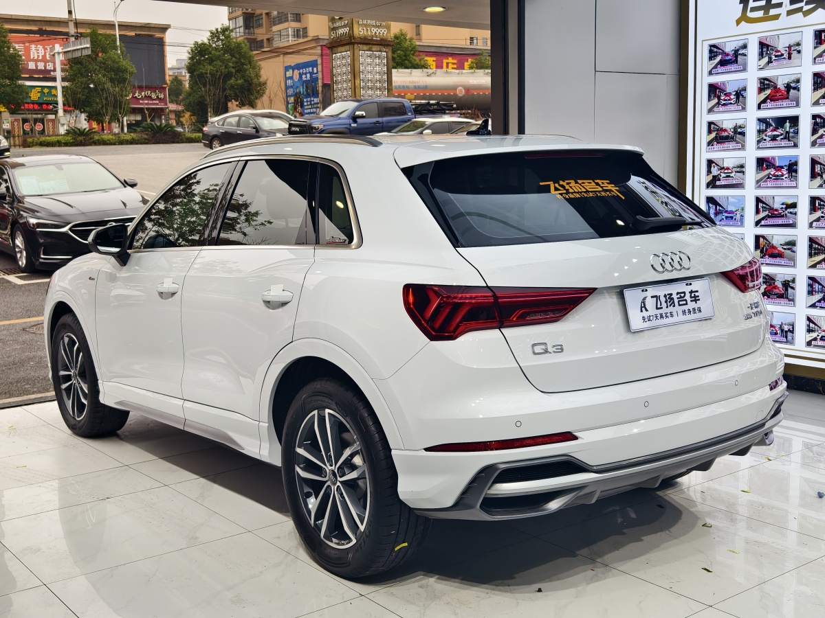 奧迪 奧迪Q3  2024款 35 TFSI 進(jìn)取動(dòng)感型圖片