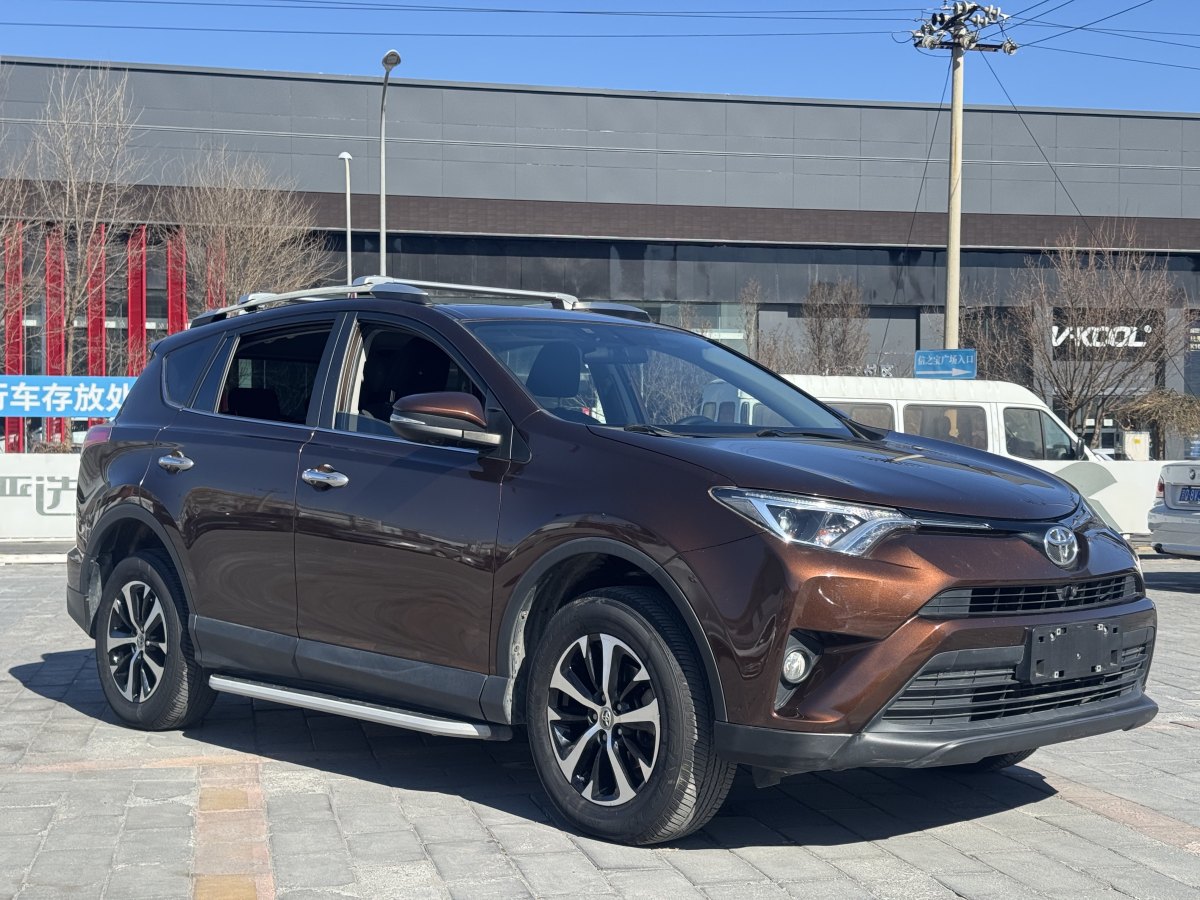 豐田 RAV4  2016款 榮放 2.0L CVT兩驅(qū)舒適版圖片