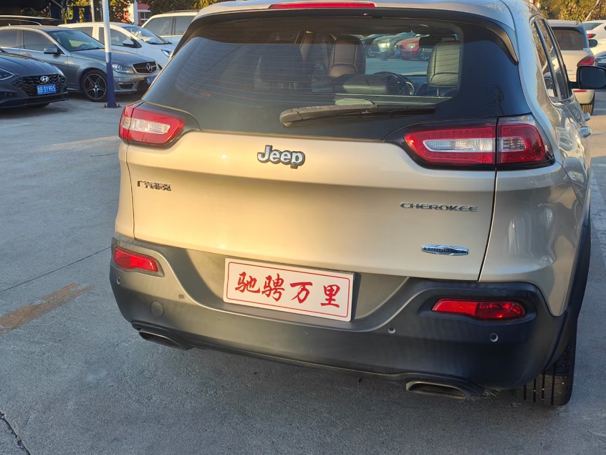 Jeep 自由光  2016款 2.4L 领先版图片