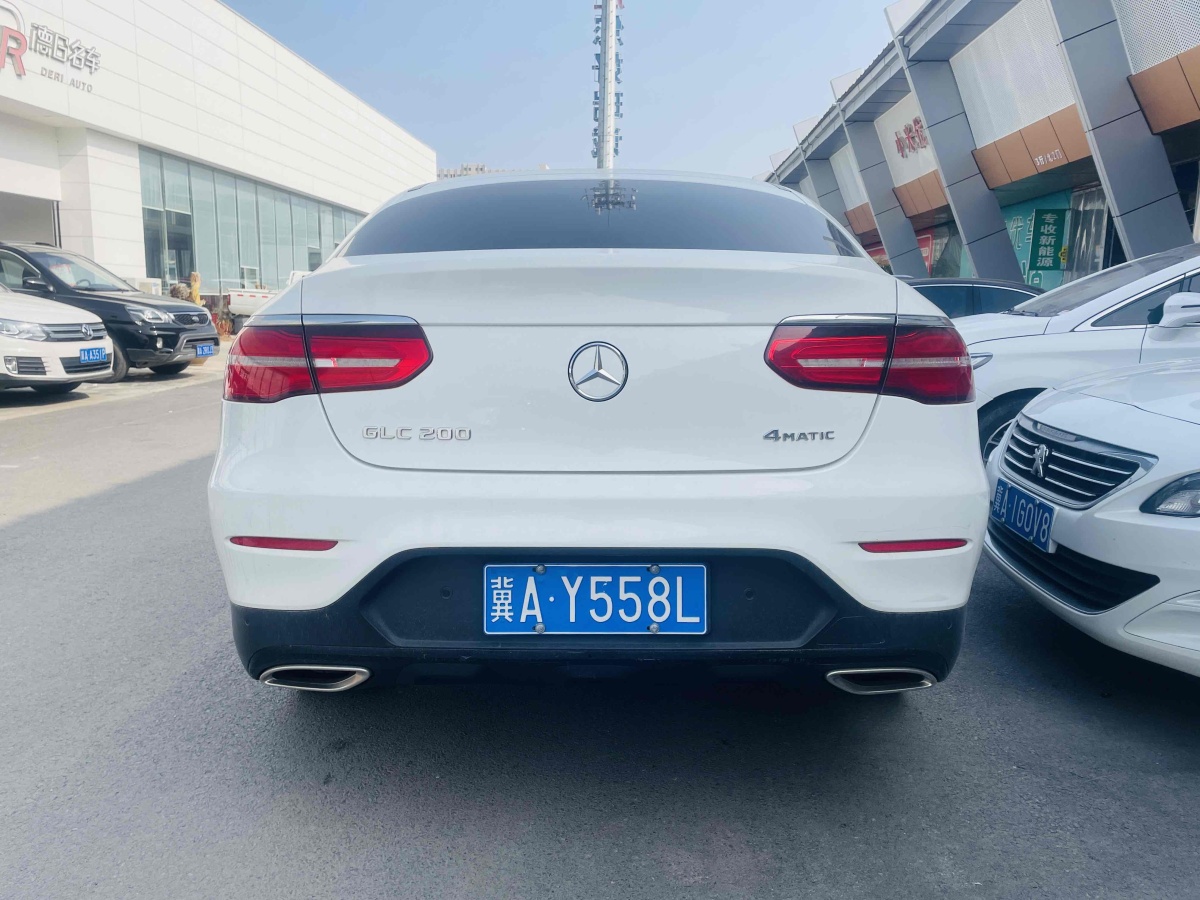 奔馳 奔馳GLC  2023款 GLC 300 4MATIC 轎跑SUV圖片