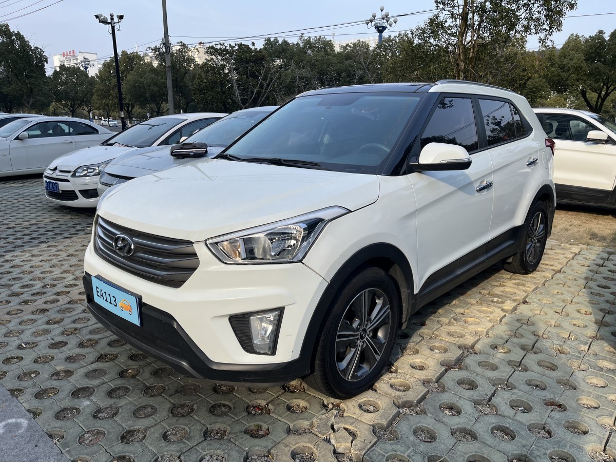 現(xiàn)代 ix25  2015款 1.6L 自動兩驅(qū)智能型GLS圖片