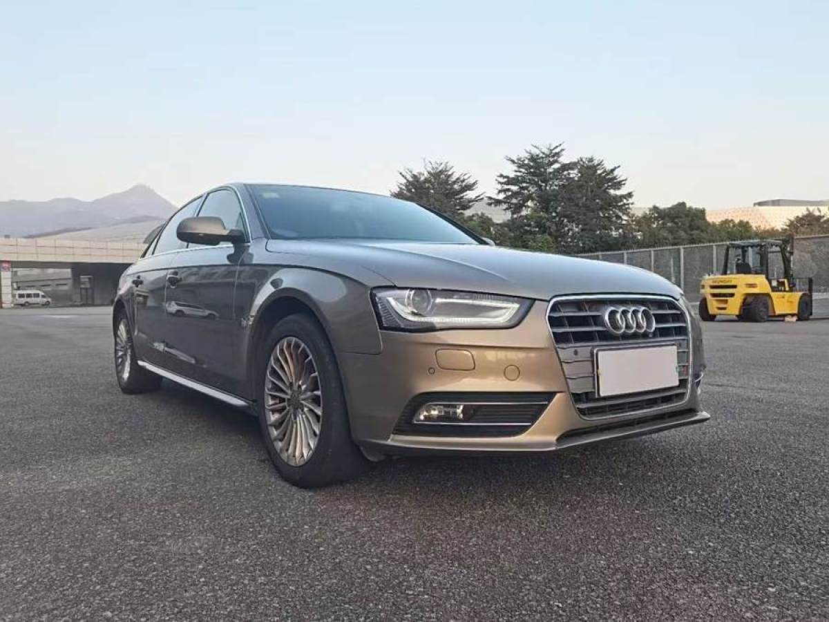 奧迪 奧迪A4L  2013款 35 TFSI 自動技術(shù)型圖片