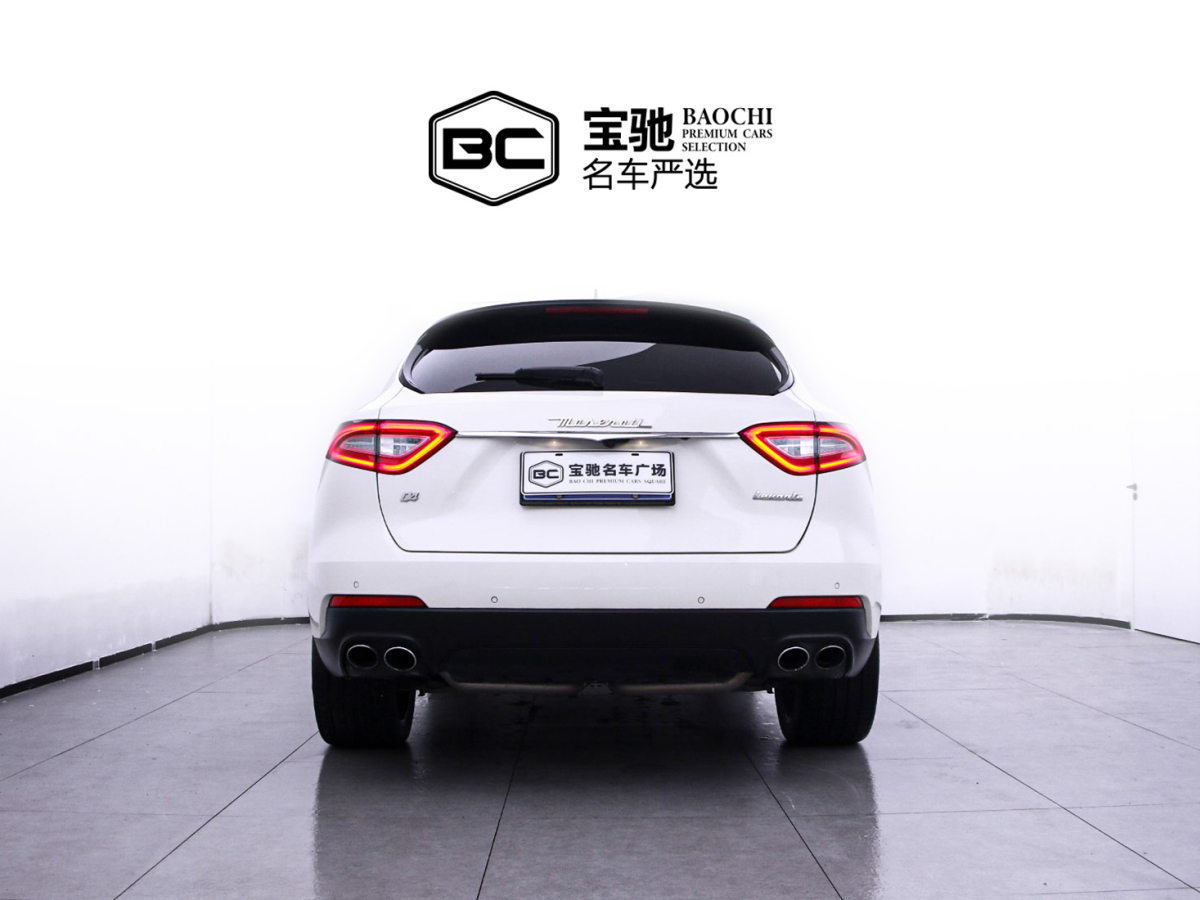 瑪莎拉蒂 Levante  2018款 3.0T 350Hp 標(biāo)準(zhǔn)版圖片