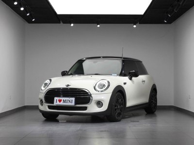 2019年12月 MINI MINI 1.5T COOPER 經(jīng)典派圖片