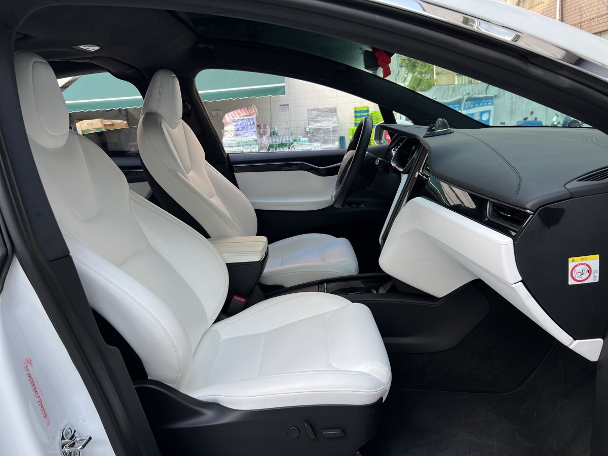 特斯拉 Model X  2019款 長(zhǎng)續(xù)航版圖片