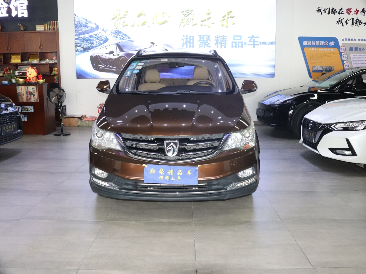 寶駿 730  2016款 1.5L 手動豪華型 7座圖片