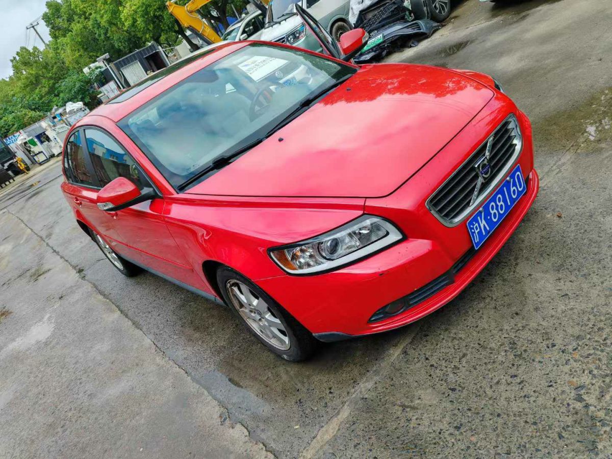 沃爾沃 S40  2010款 2.0L 手動(dòng)標(biāo)準(zhǔn)型圖片